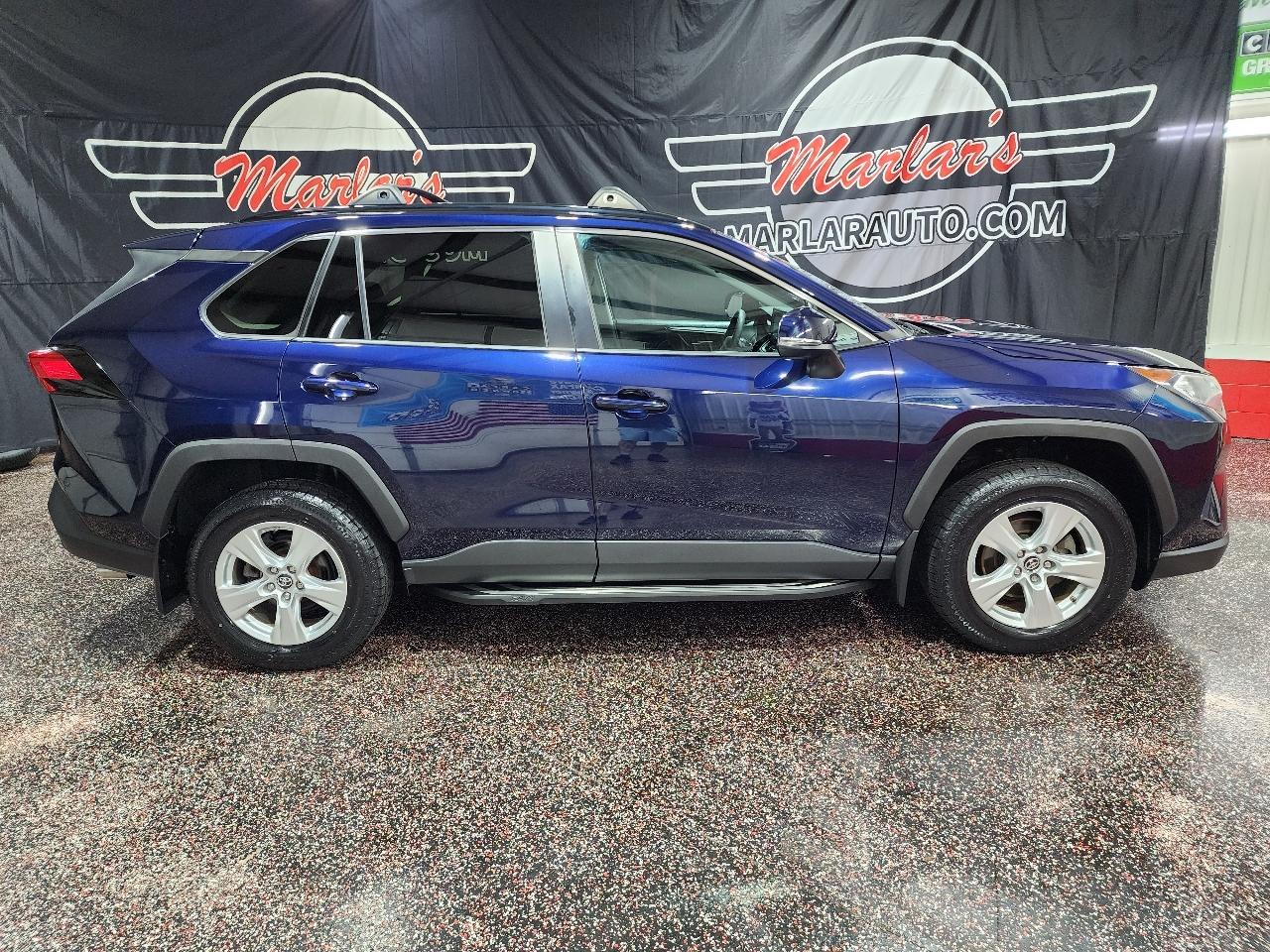 Toyota RAV4 XLE AWD (Natl) 2019