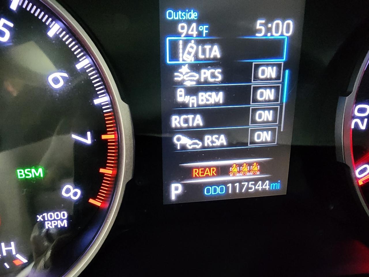 Toyota RAV4 XLE AWD (Natl) 2019