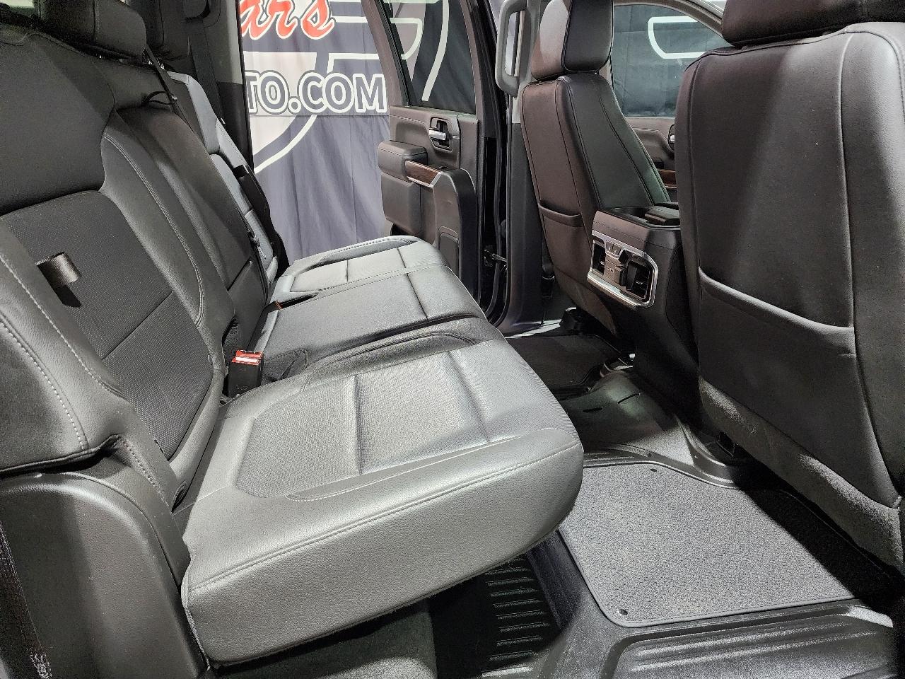GMC Sierra 2500HD 4WD Crew Cab 159" SLT 2023
