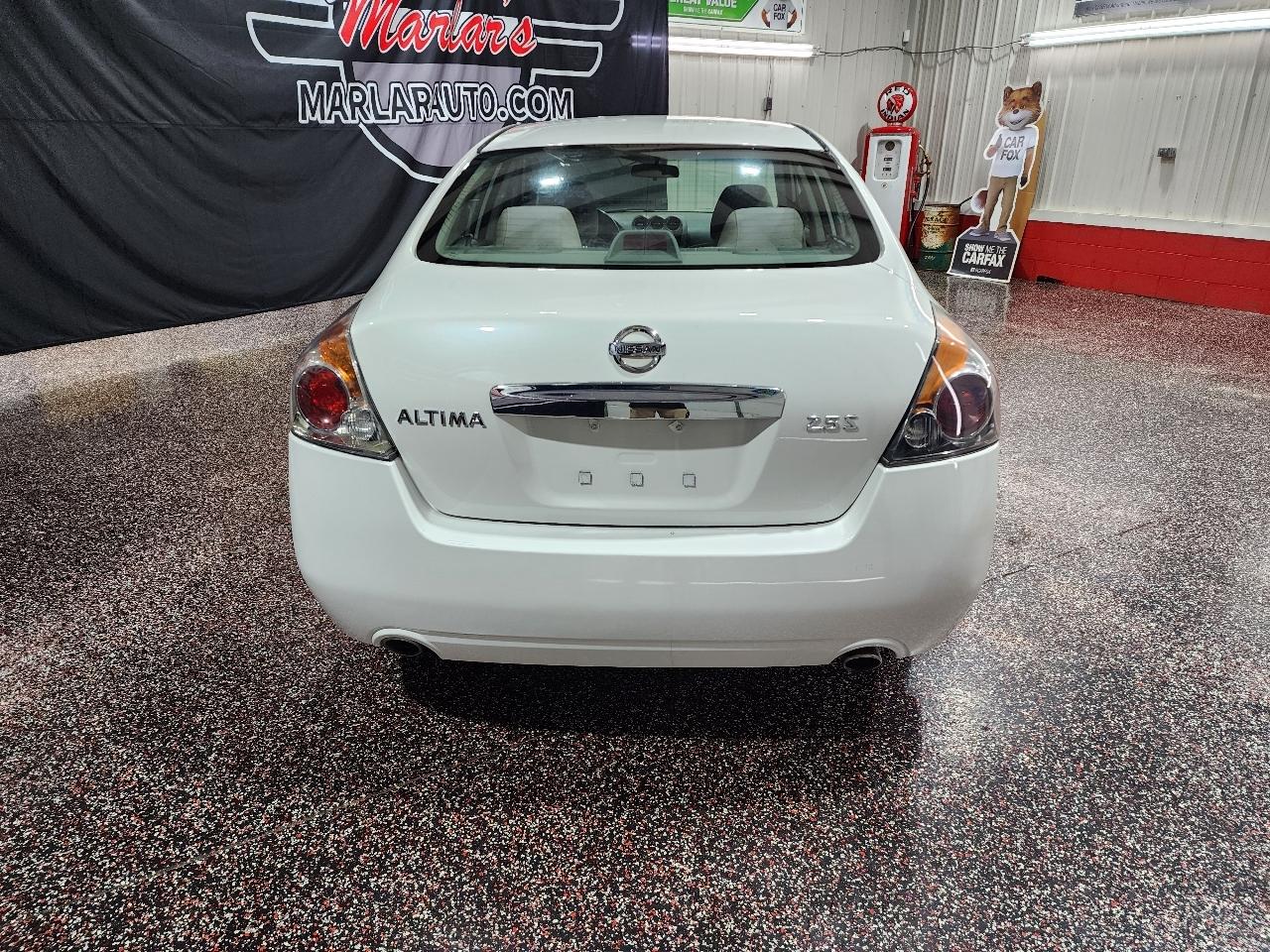 Nissan Altima 4dr Sdn I4 CVT 2.5 S 2012