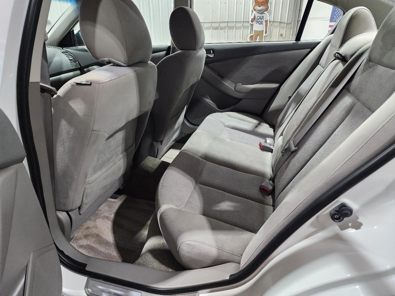 Nissan Altima 4dr Sdn I4 CVT 2.5 S 2012