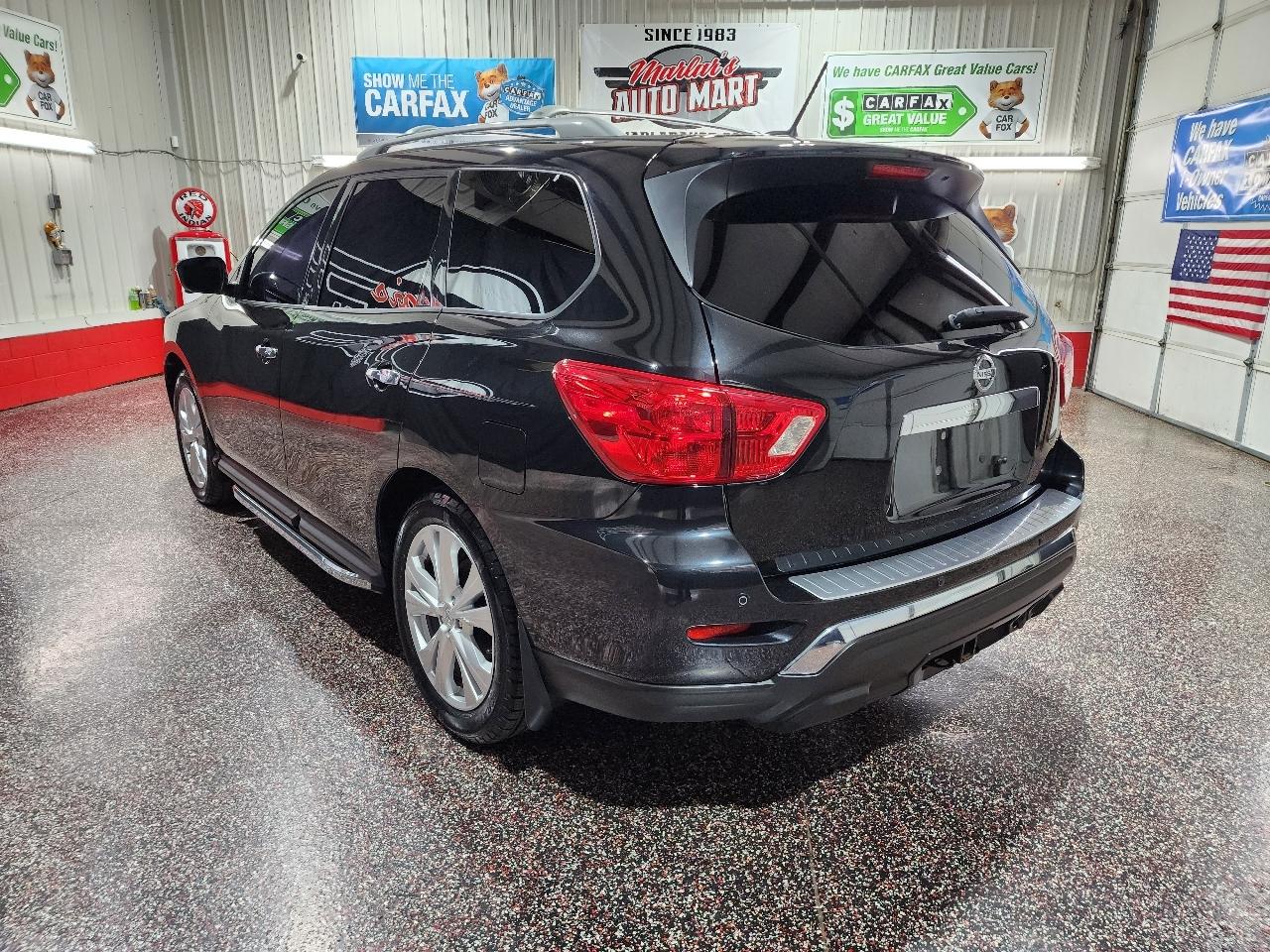 Nissan Pathfinder 4x4 SL 2018