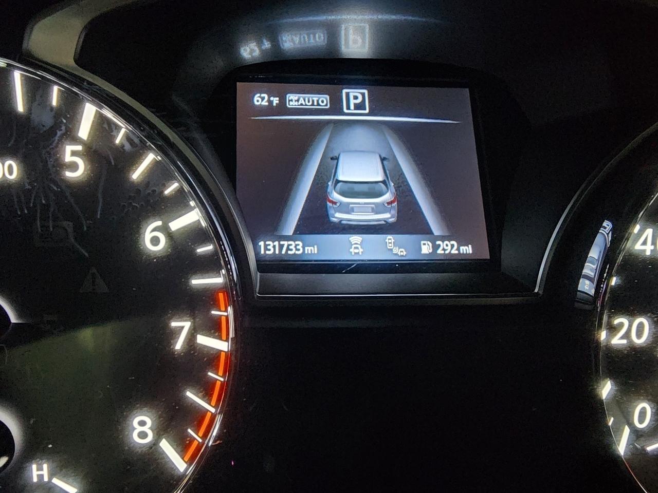 Nissan Pathfinder 4x4 SL 2018