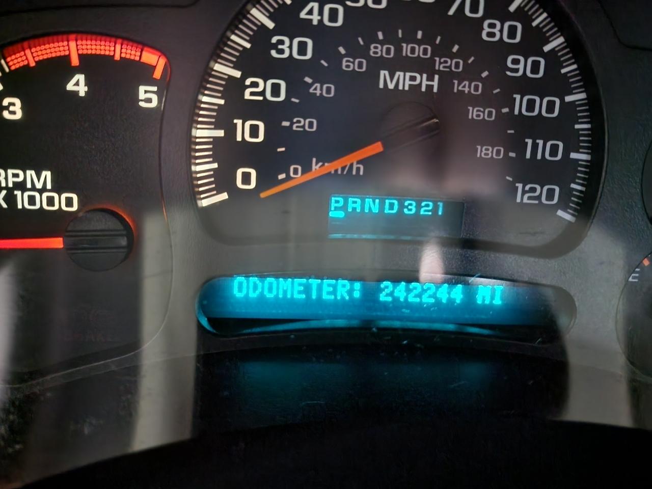 Chevrolet Silverado 2500HD Crew Cab 153" WB 4WD LT 2004