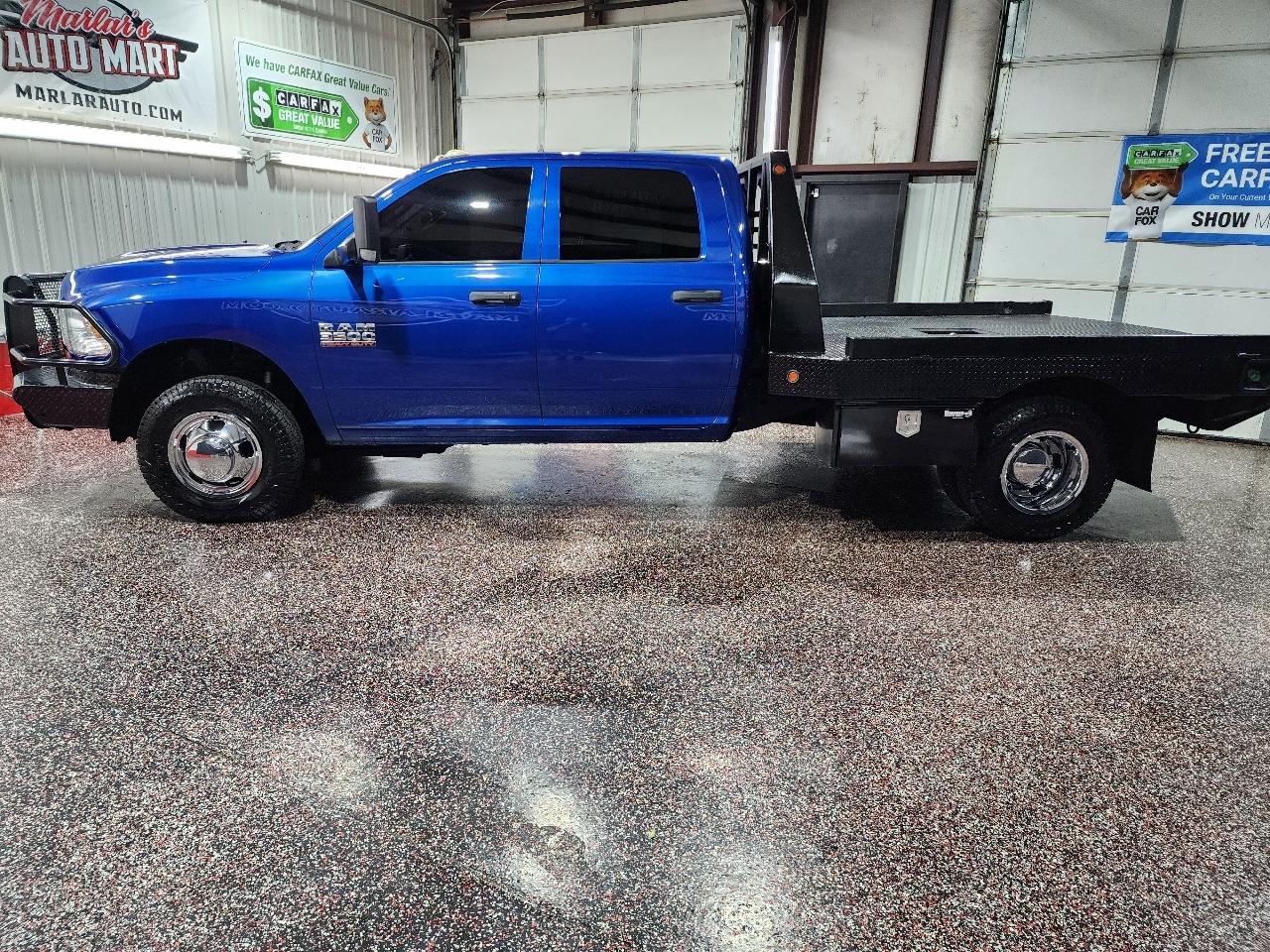 RAM 3500 4WD Crew Cab 172" WB 60" CA Tradesman 2015
