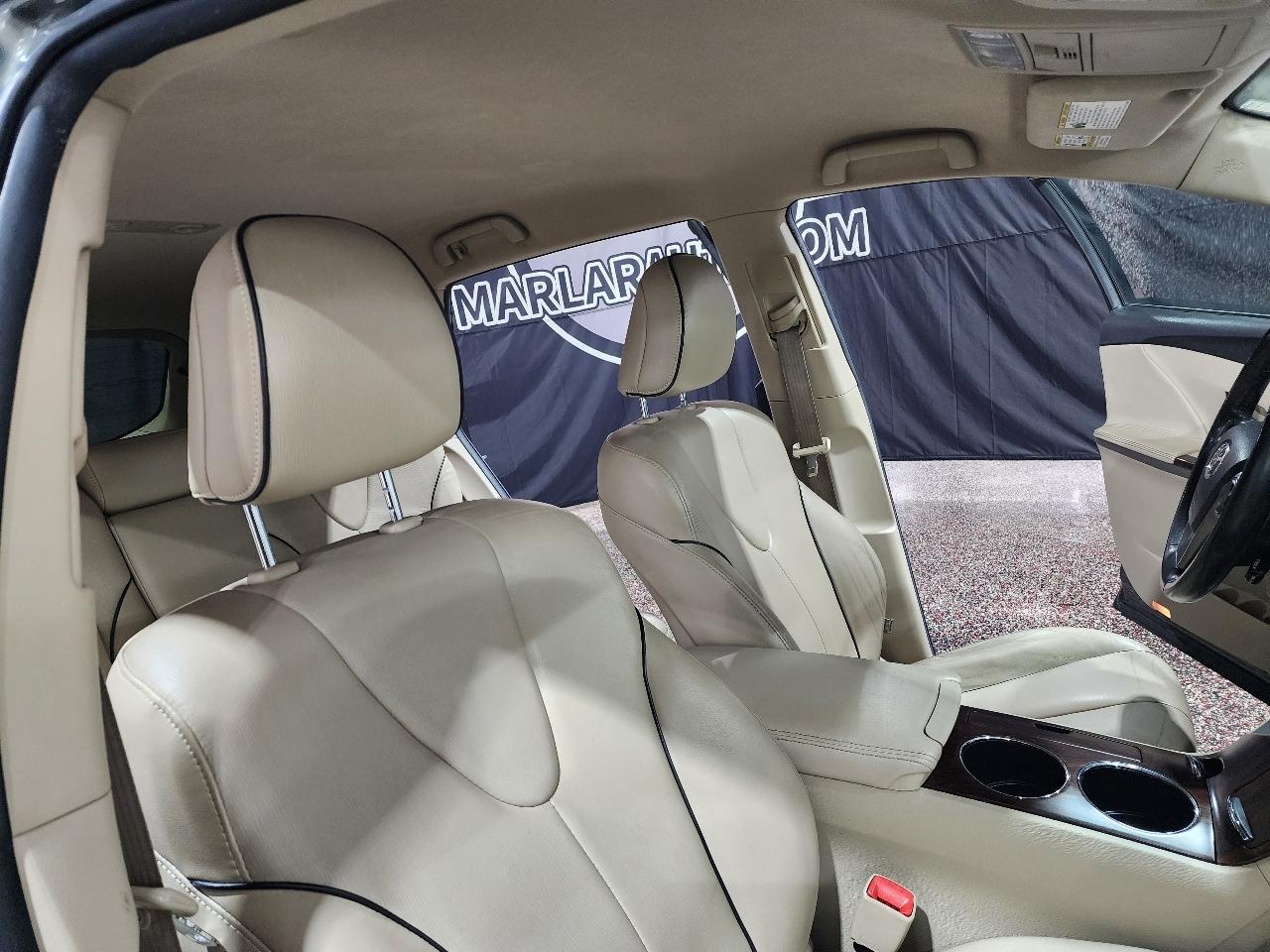 Toyota Venza 4dr Wgn I4 AWD XLE (Natl) 2014
