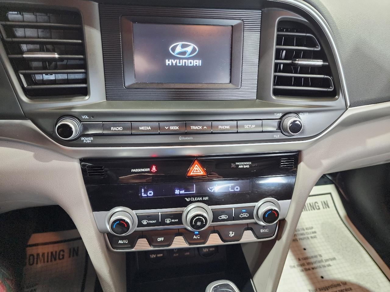 Hyundai Elantra SE IVT 2020