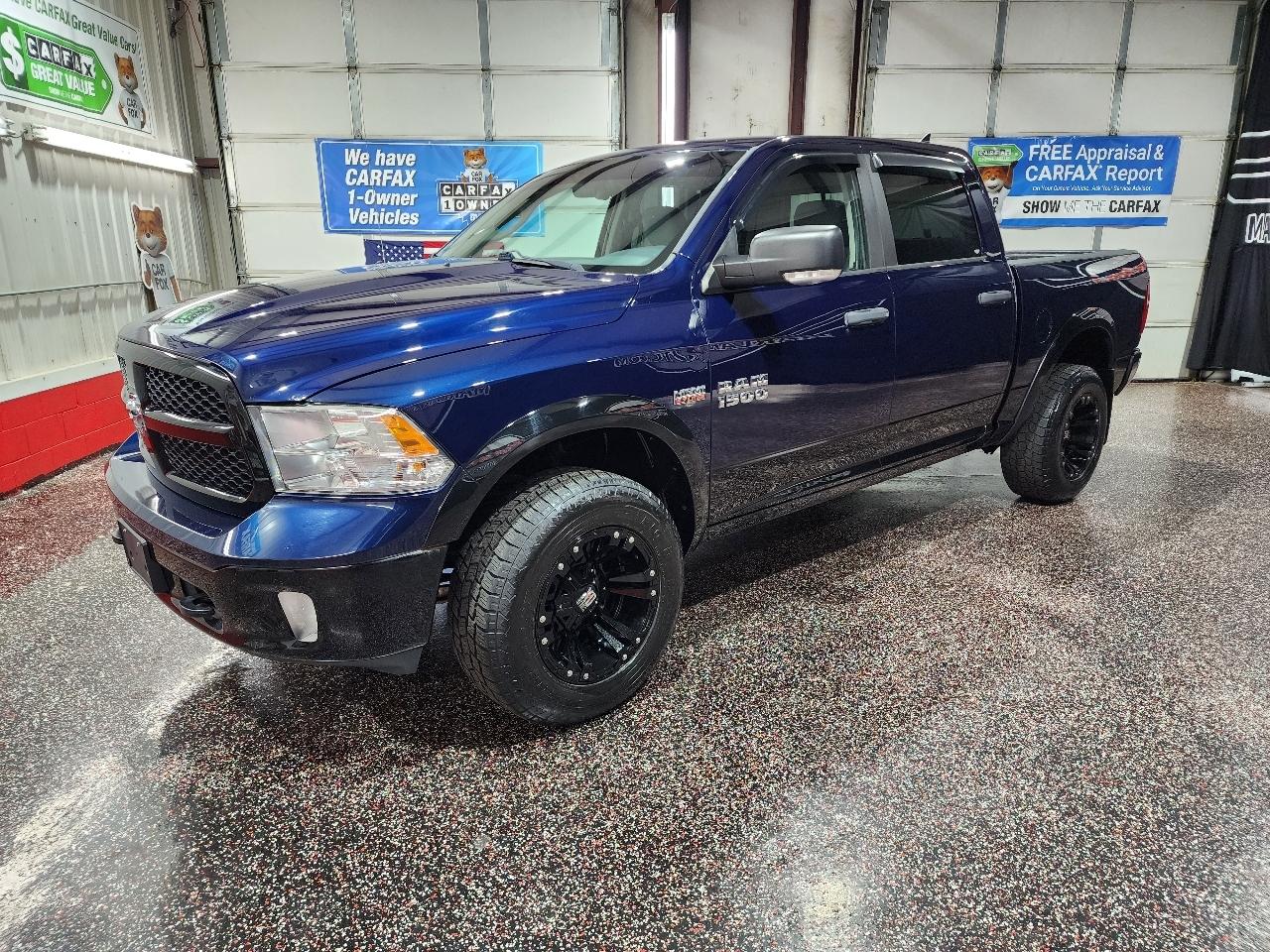 RAM 1500 4WD Crew Cab 140.5" Outdoorsman 2014