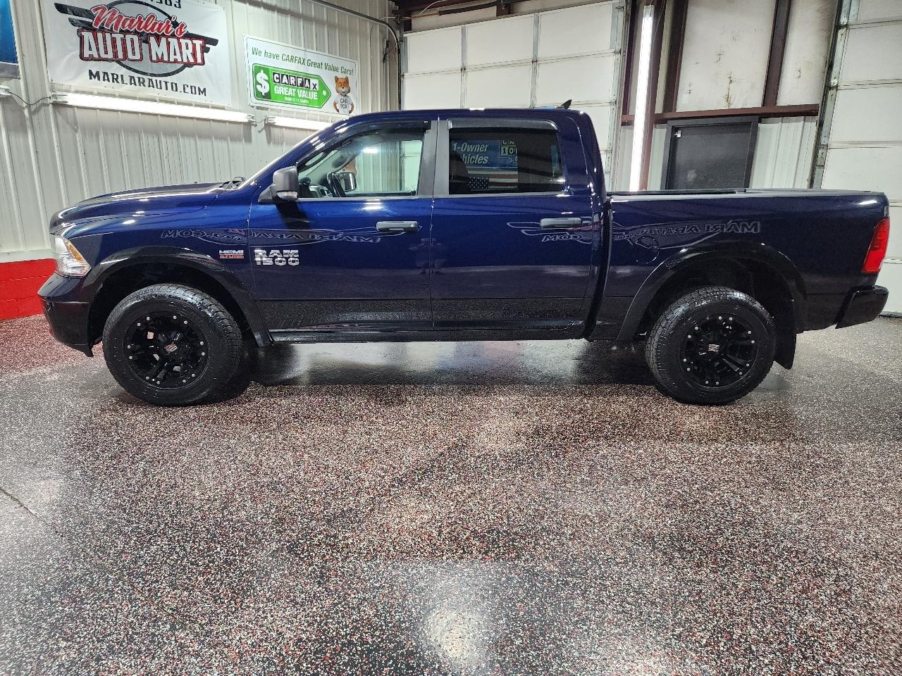 RAM 1500 4WD Crew Cab 140.5" Outdoorsman 2014