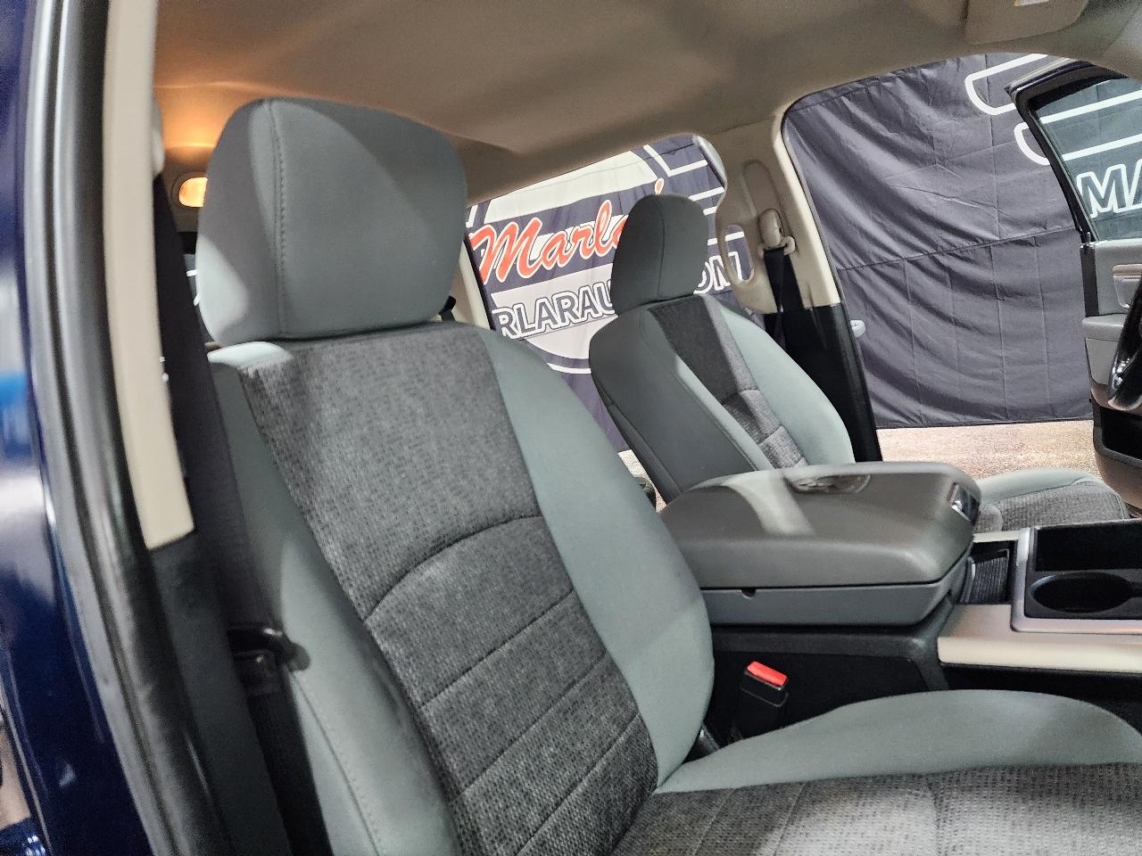 RAM 1500 4WD Crew Cab 140.5" Outdoorsman 2014