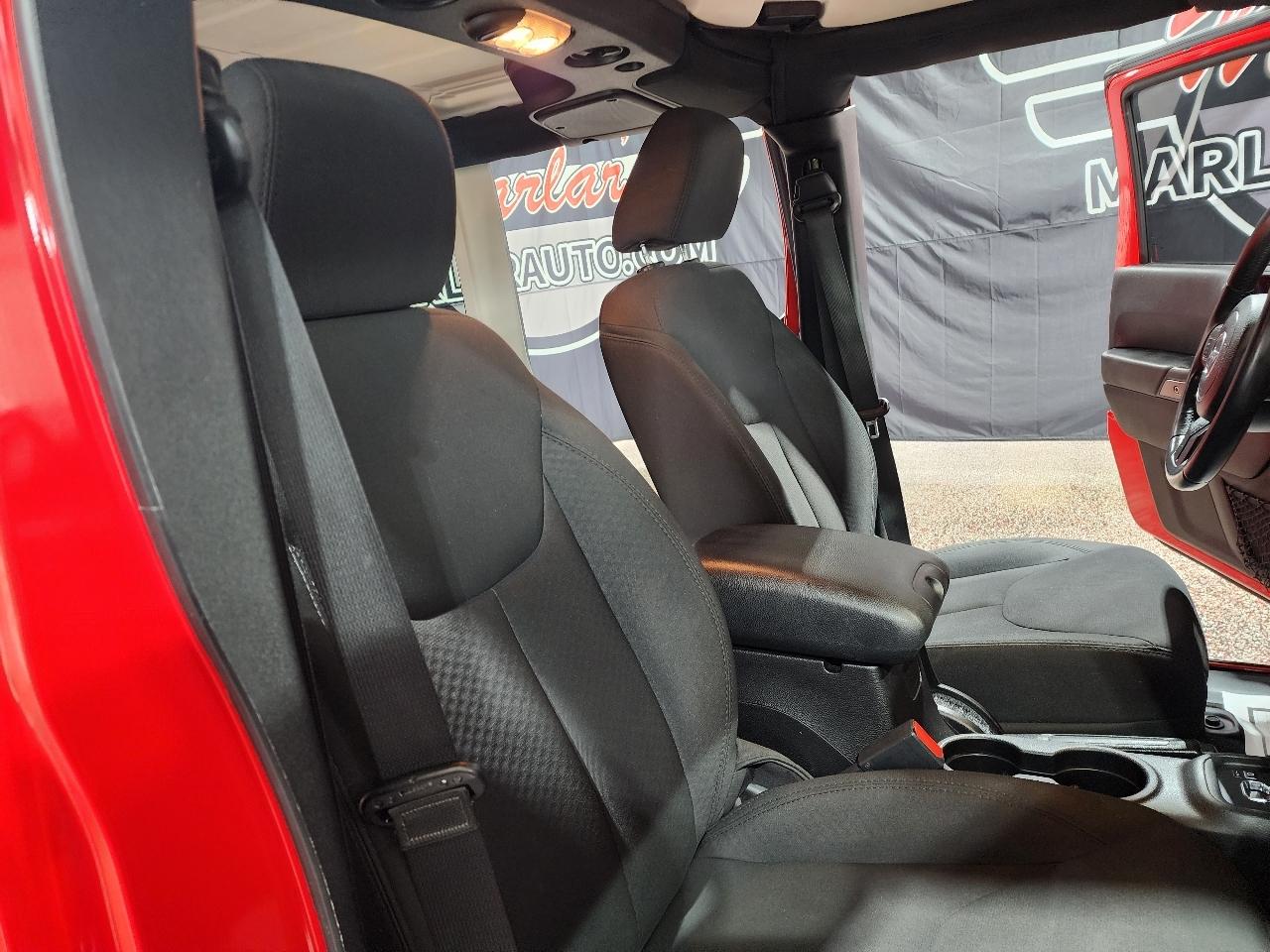 Jeep Wrangler Unlimited 4WD 4dr Sport 2015