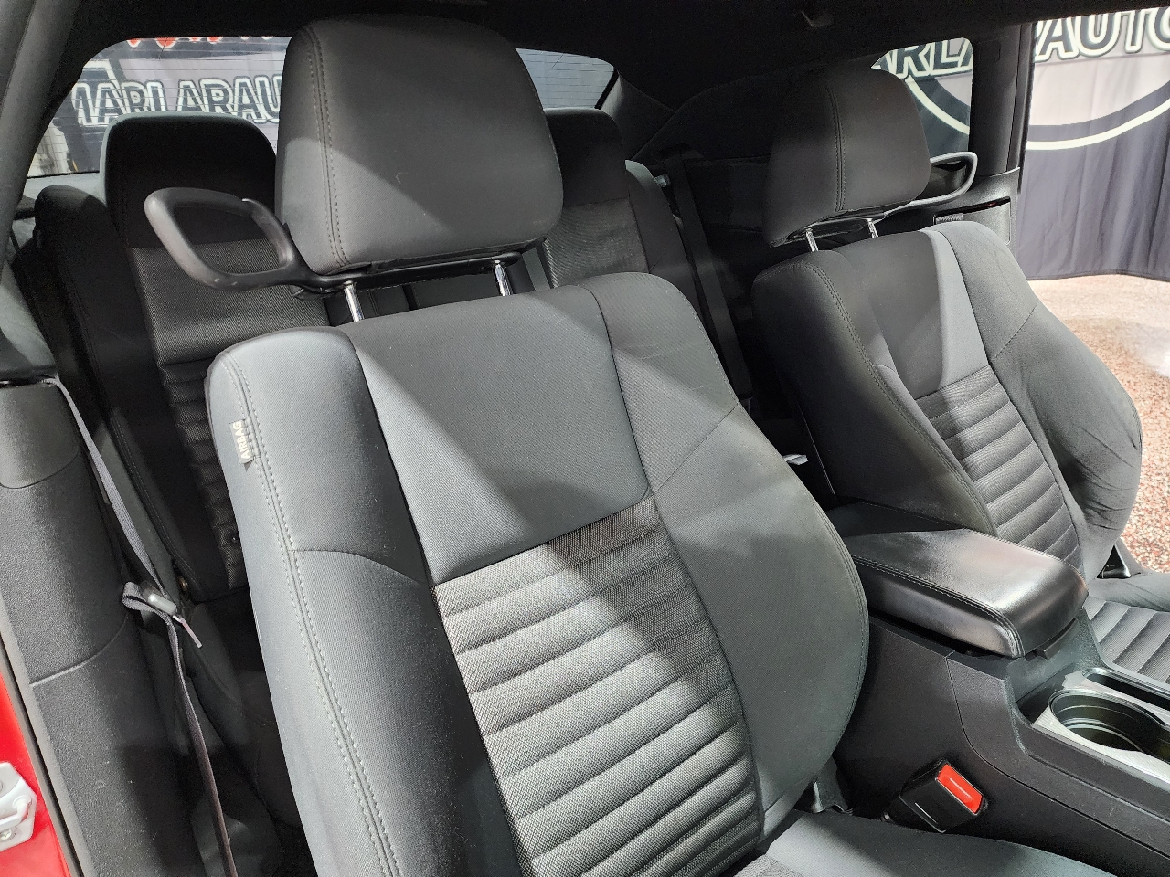 Dodge Challenger 2dr Cpe SXT 2012