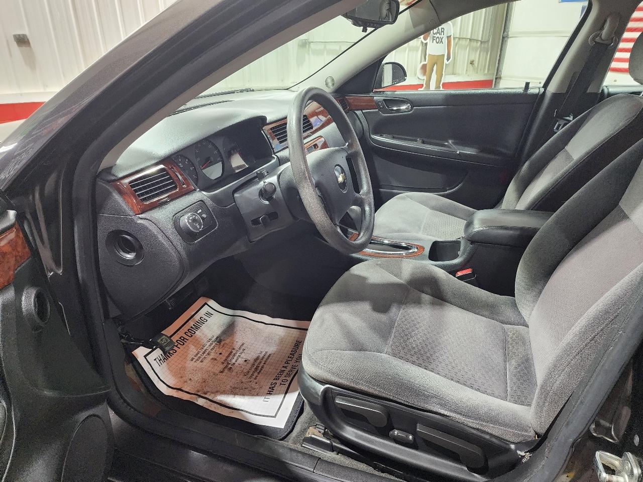 Chevrolet Impala 4dr Sdn LS 2008
