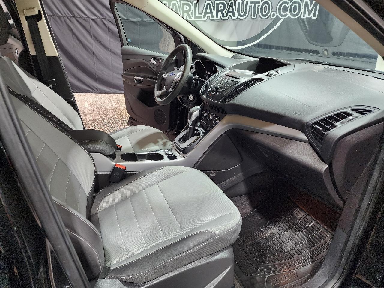 Ford Escape FWD 4dr SE 2016