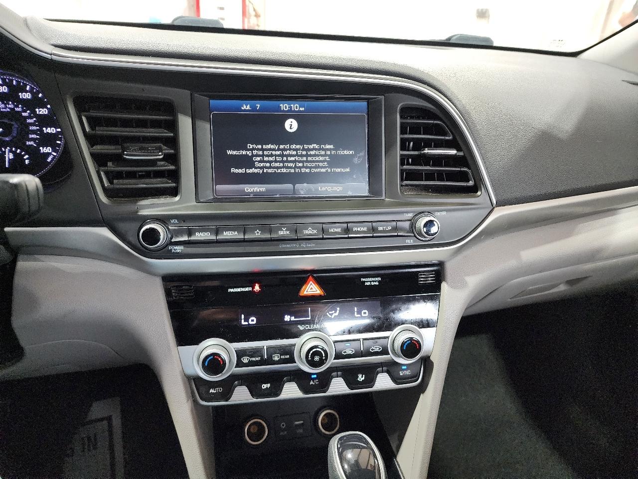 Hyundai Elantra SEL IVT 2020