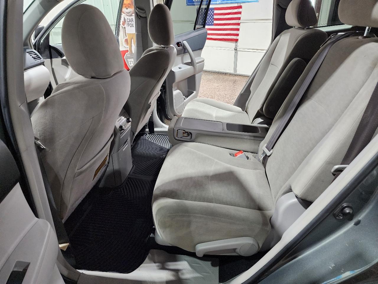 Toyota Highlander FWD 4dr I4 (Natl) 2013