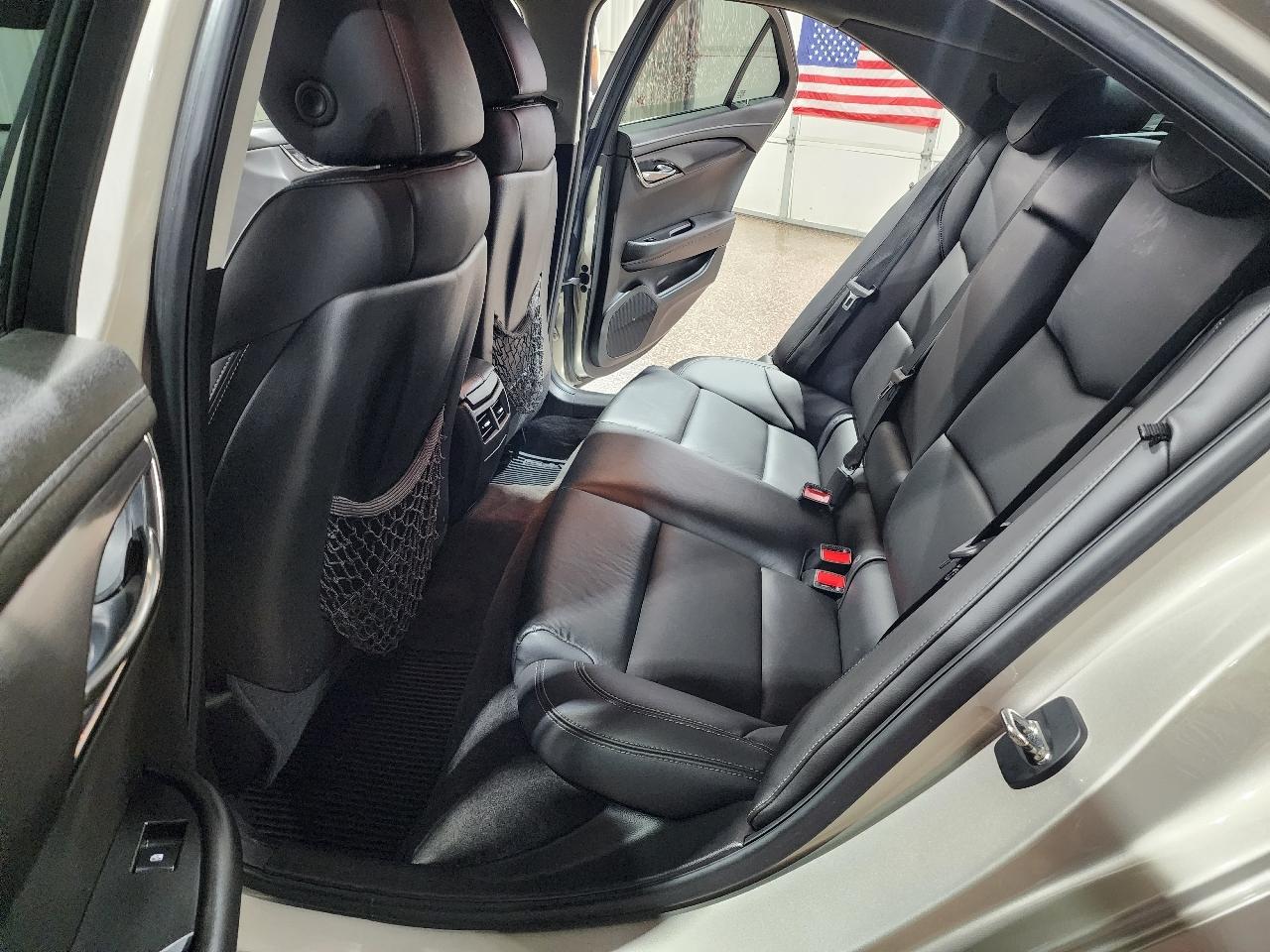 Cadillac ATS Sedan 4dr Sdn 2.5L Standard RWD 2015