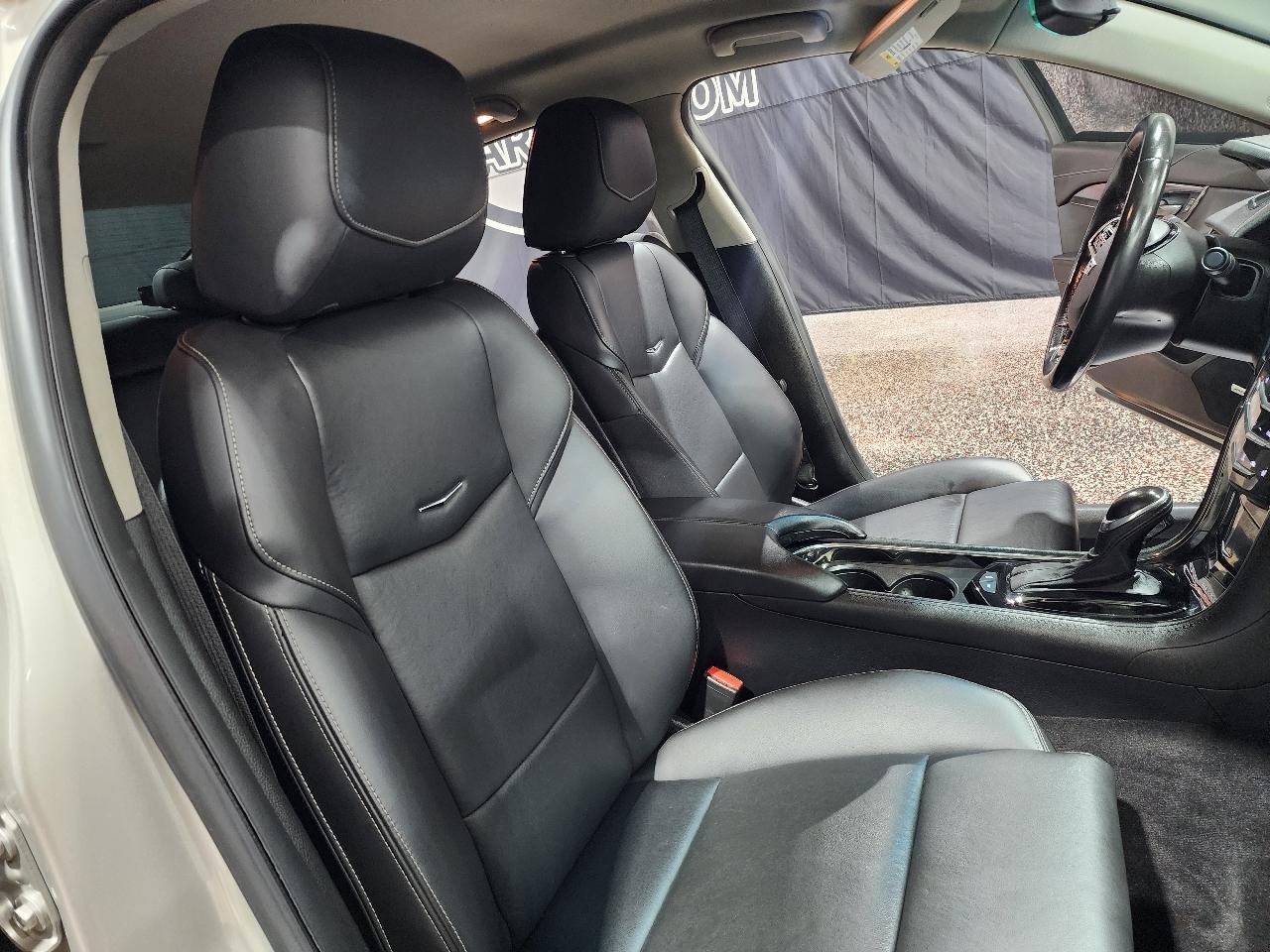 Cadillac ATS Sedan 4dr Sdn 2.5L Standard RWD 2015