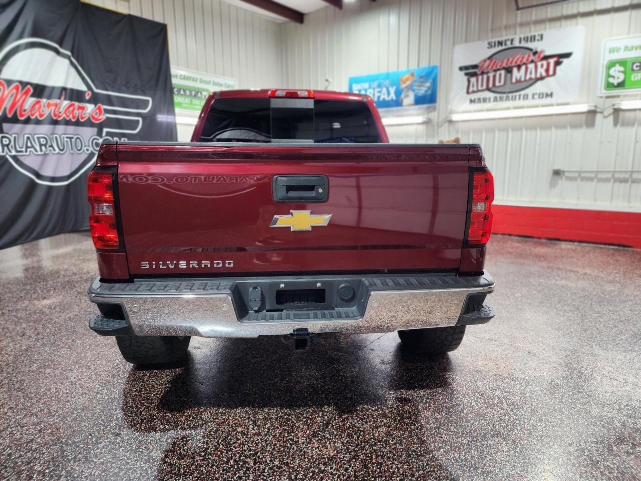 Chevrolet Silverado 1500 4WD Crew Cab 143.5" LT w/2LT 2015
