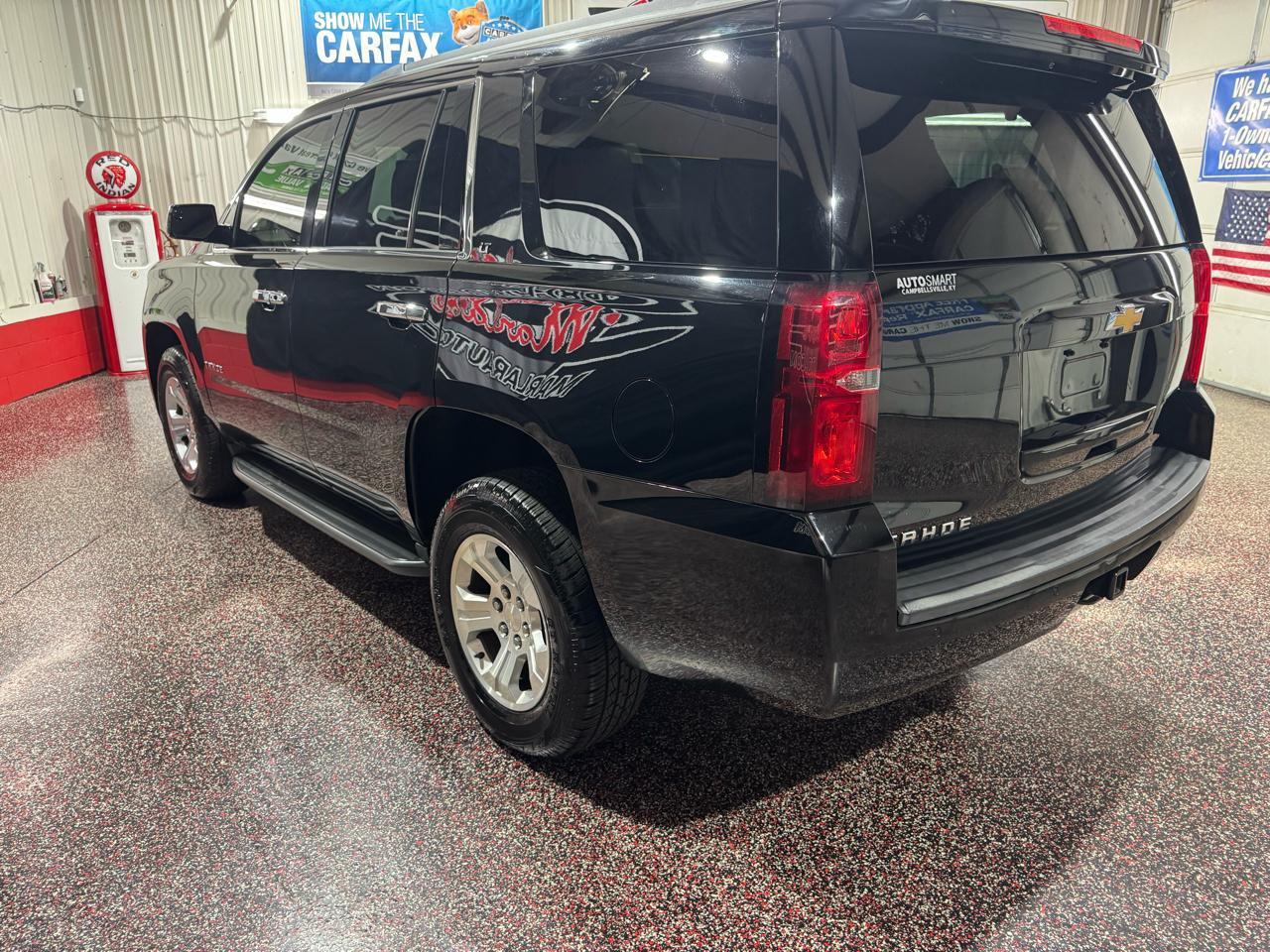 Chevrolet Tahoe 4WD 4dr LT 2017