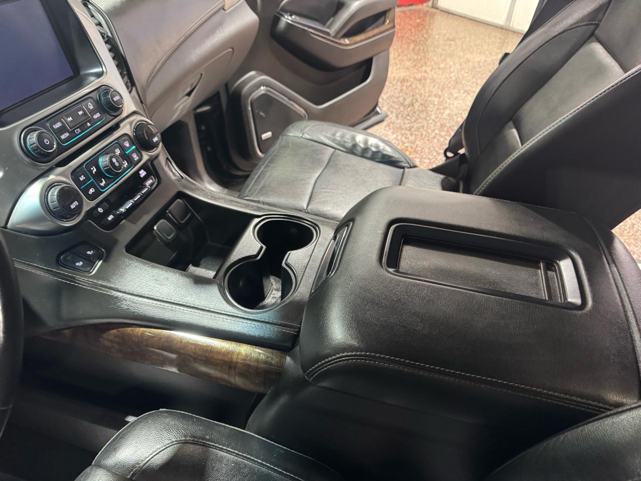 Chevrolet Tahoe 4WD 4dr LT 2017