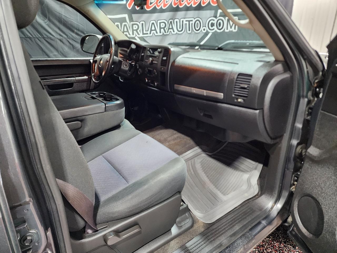 Chevrolet Silverado 1500 4WD Crew Cab 143.5" LT 2011