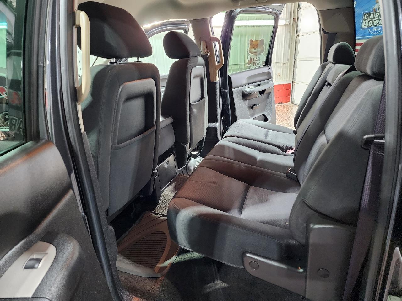 Chevrolet Silverado 1500 4WD Crew Cab 143.5" LT 2011
