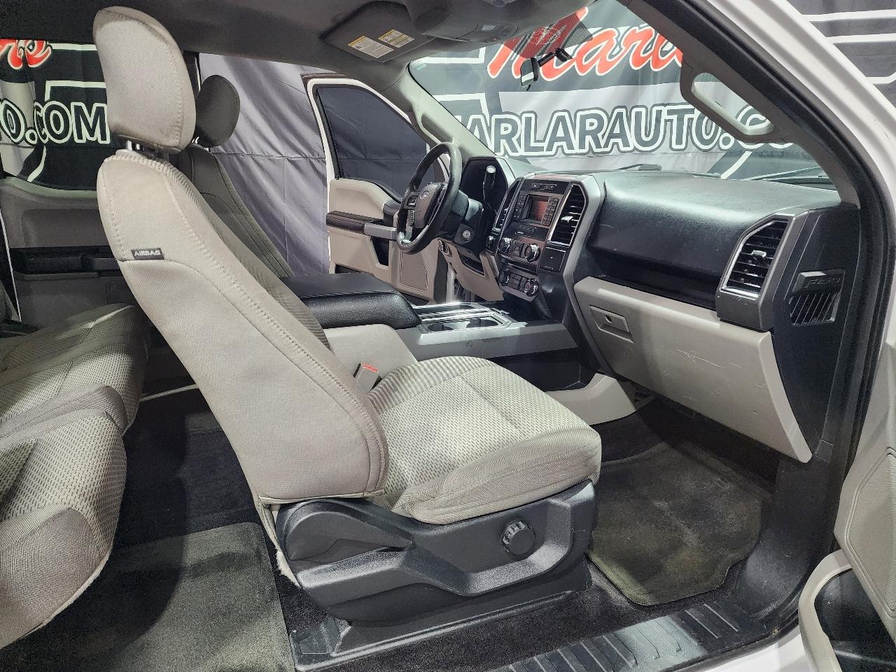Ford F-150 4WD SuperCab 145" Lariat 2016