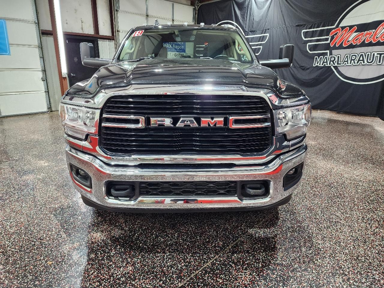 RAM 3500 Big Horn 4x4 Crew Cab 8' Box 2019