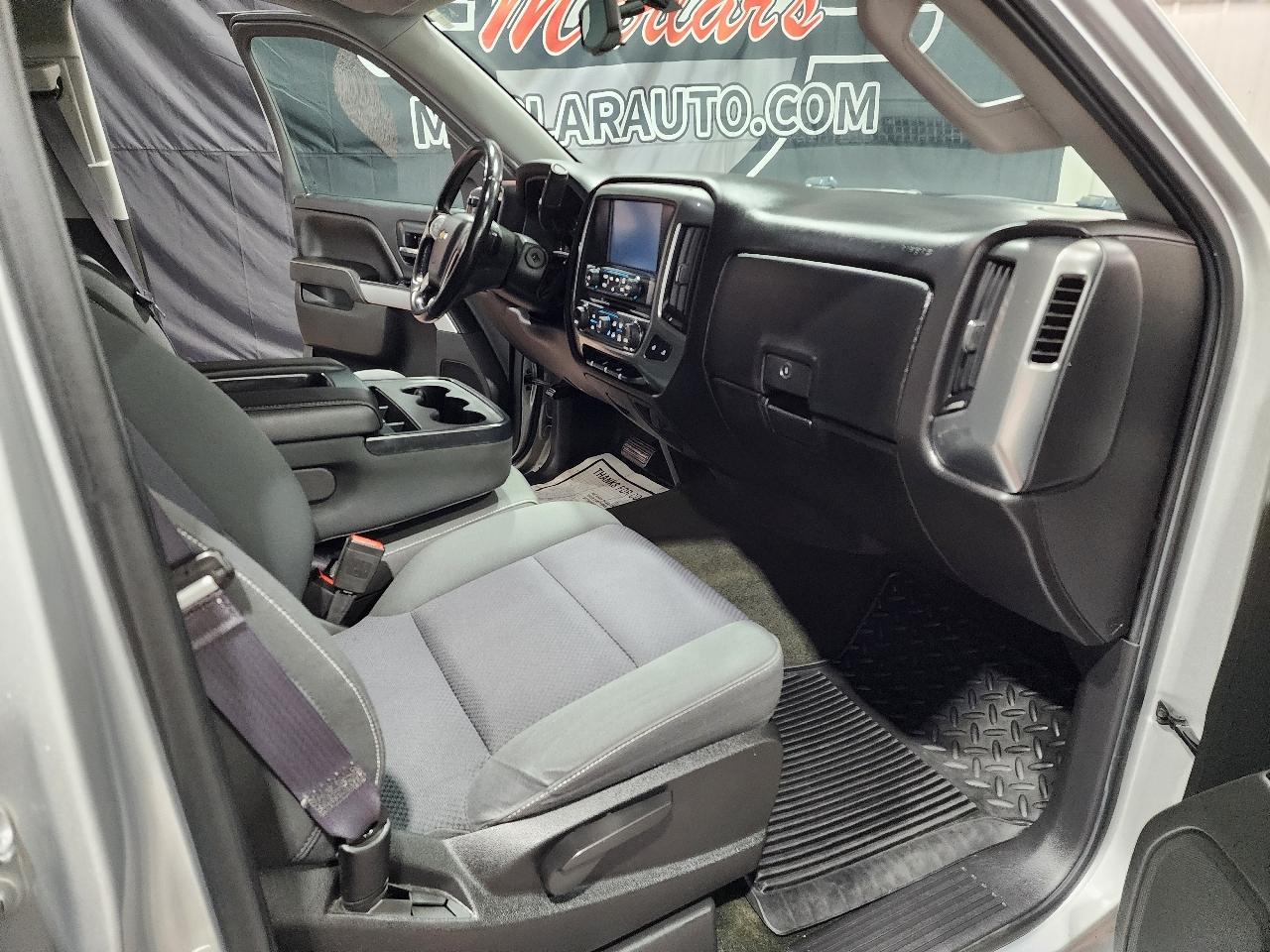 Chevrolet Silverado 1500 2WD Crew Cab 143.5" LT w/1LT 2015