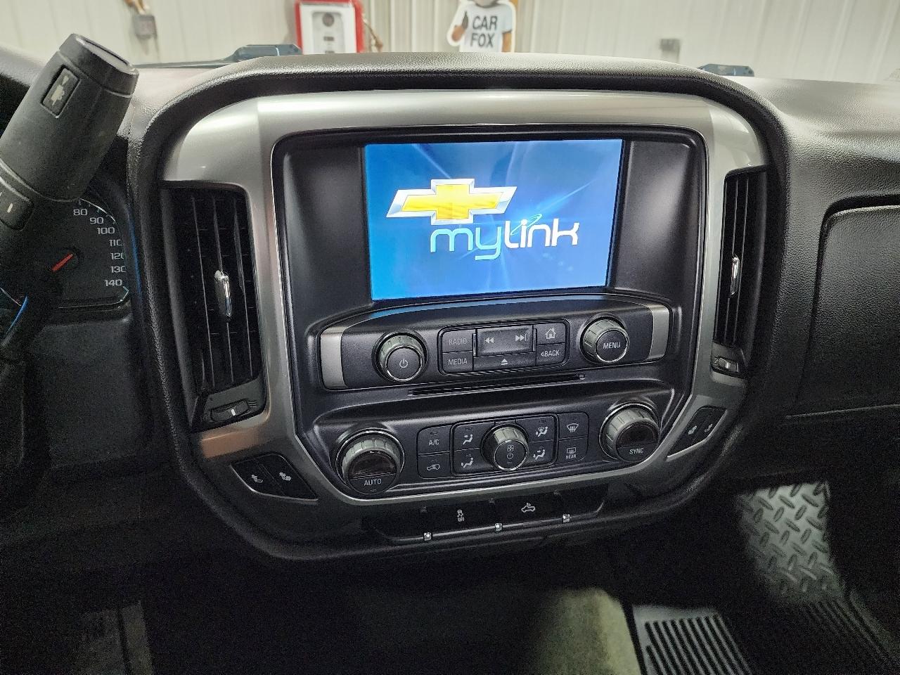 Chevrolet Silverado 1500 2WD Crew Cab 143.5" LT w/1LT 2015