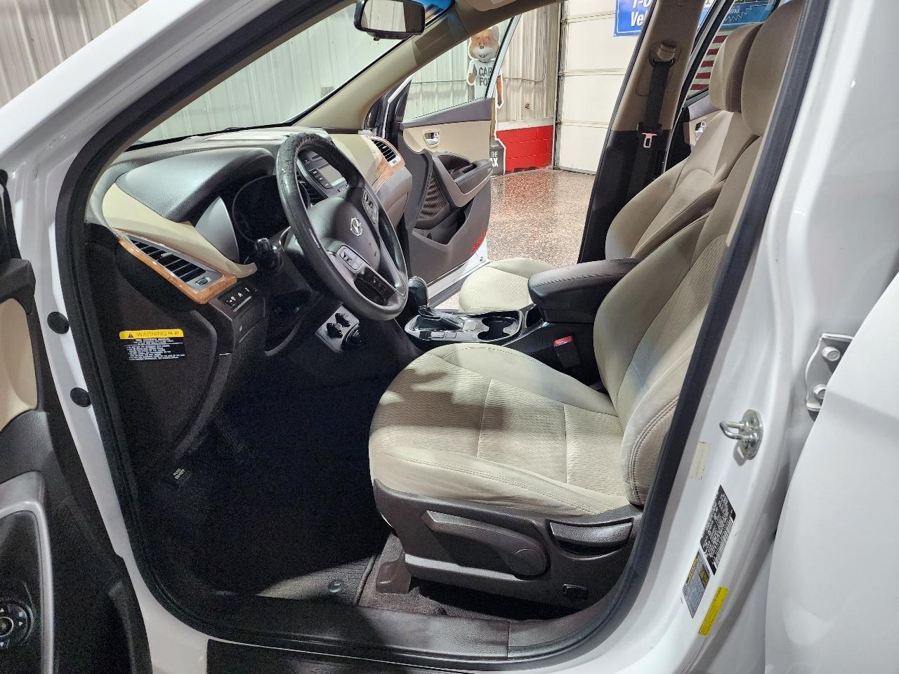 Hyundai Santa Fe Sport FWD 4dr 2.4 2014
