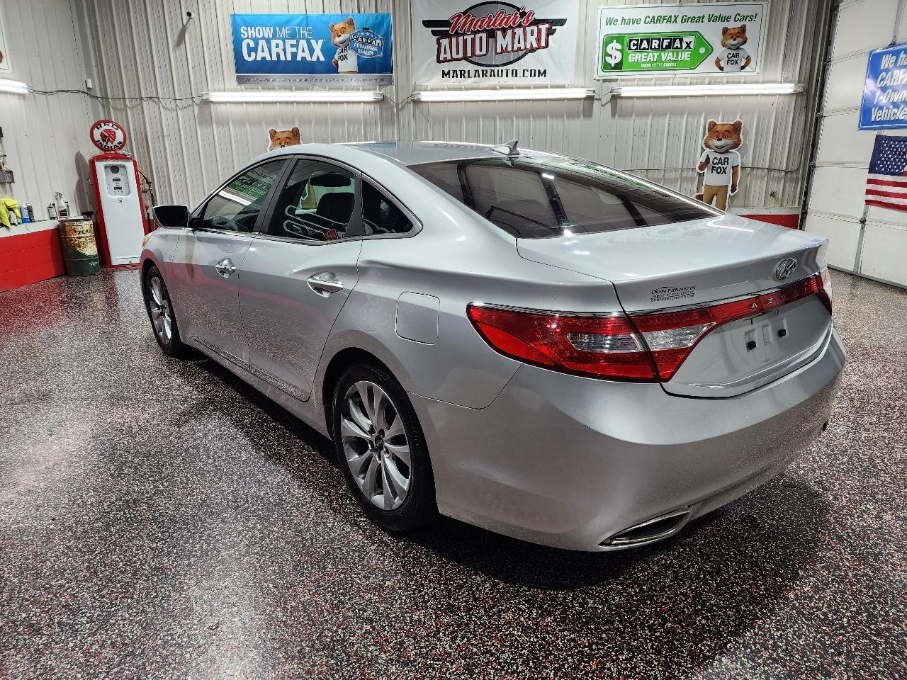 Hyundai Azera 4dr Sdn 2012