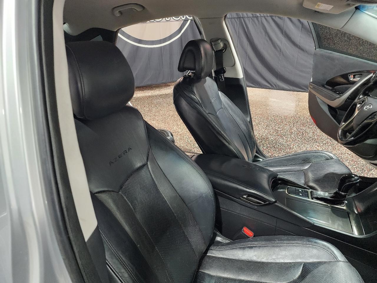 Hyundai Azera 4dr Sdn 2012