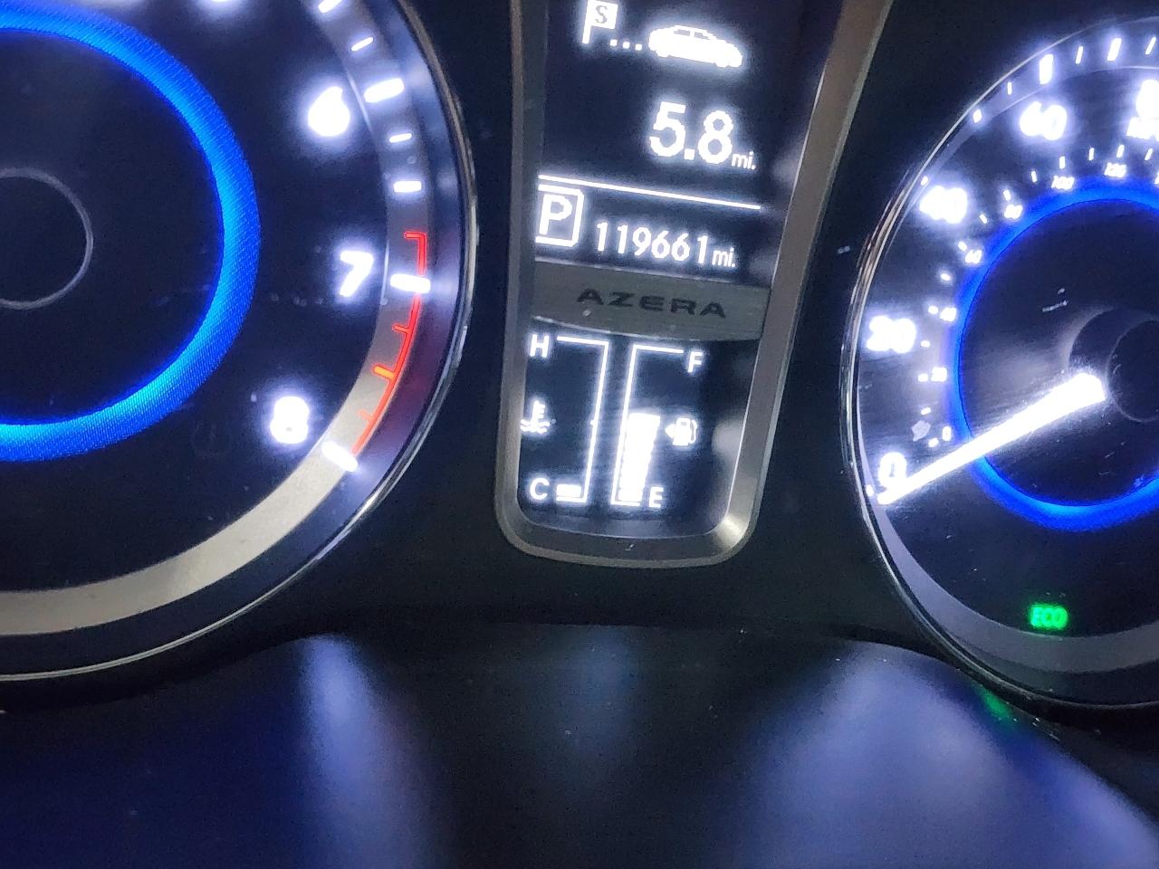 Hyundai Azera 4dr Sdn 2012