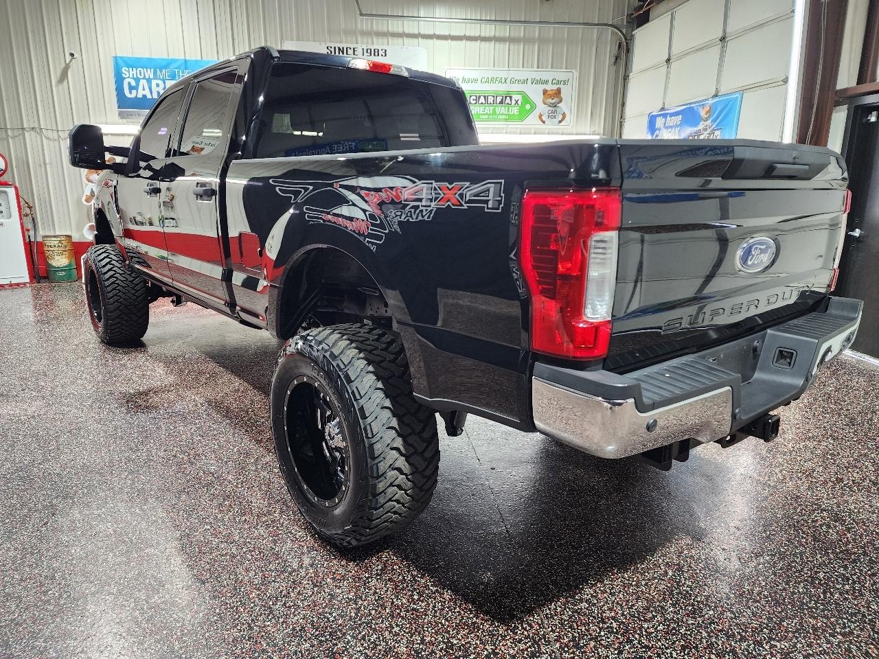 Ford Super Duty F-250 SRW King Ranch 4WD Crew Cab 8' Box 2018