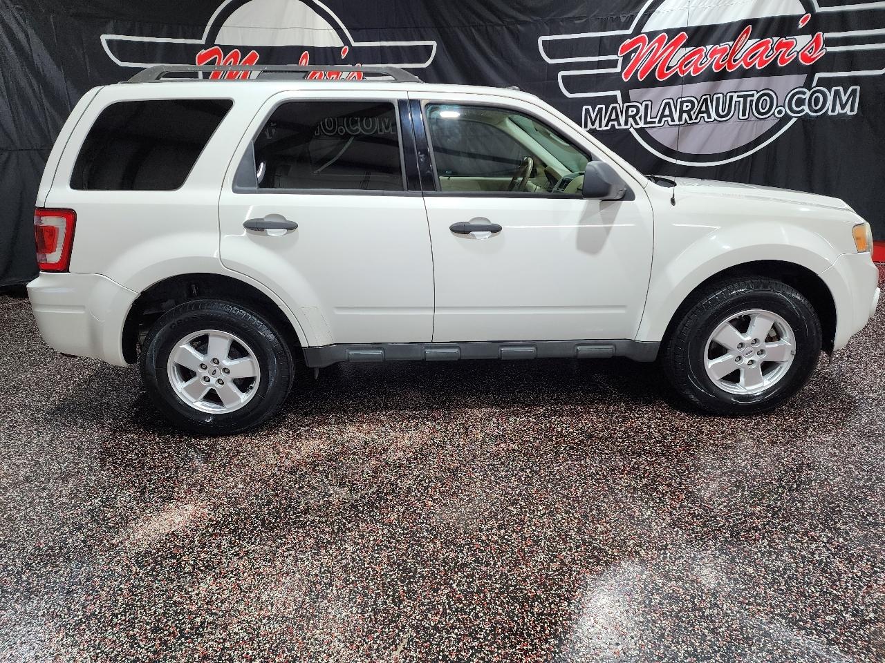 Ford Escape FWD 4dr XLT 2010