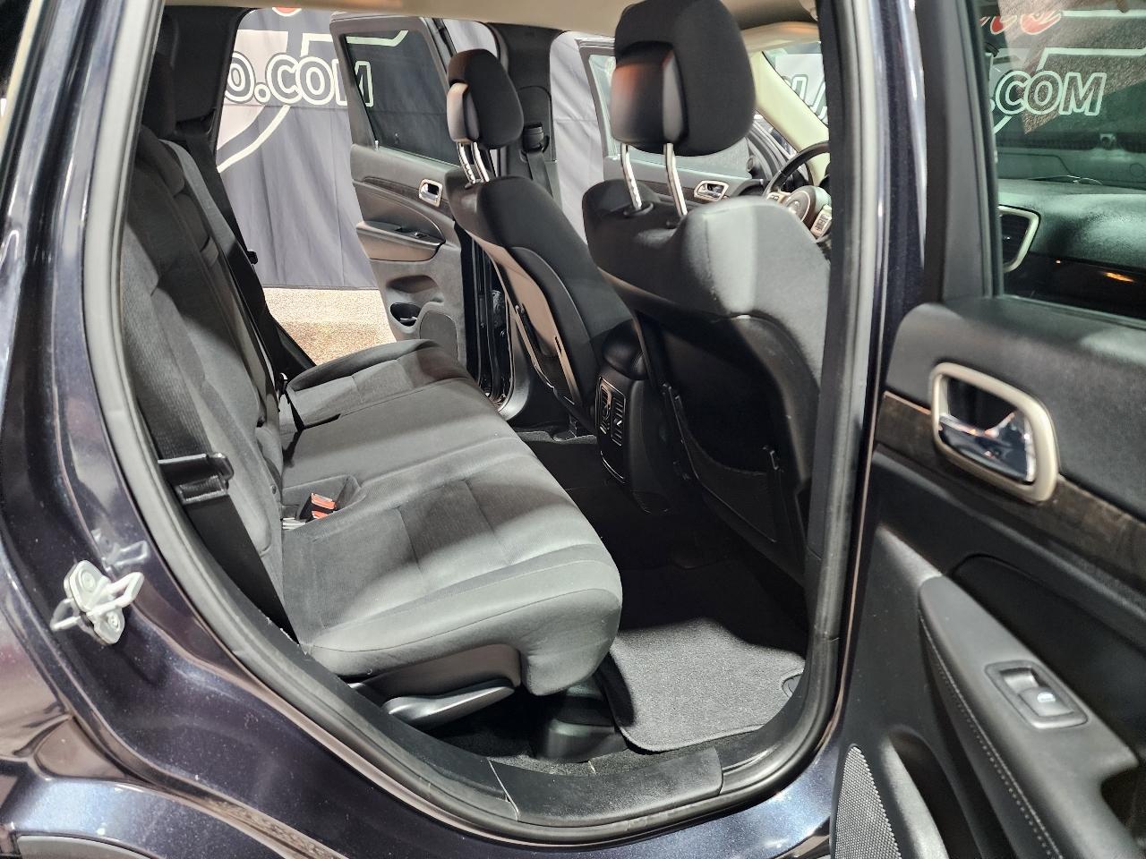 Jeep Grand Cherokee 4WD 4dr Laredo 2013