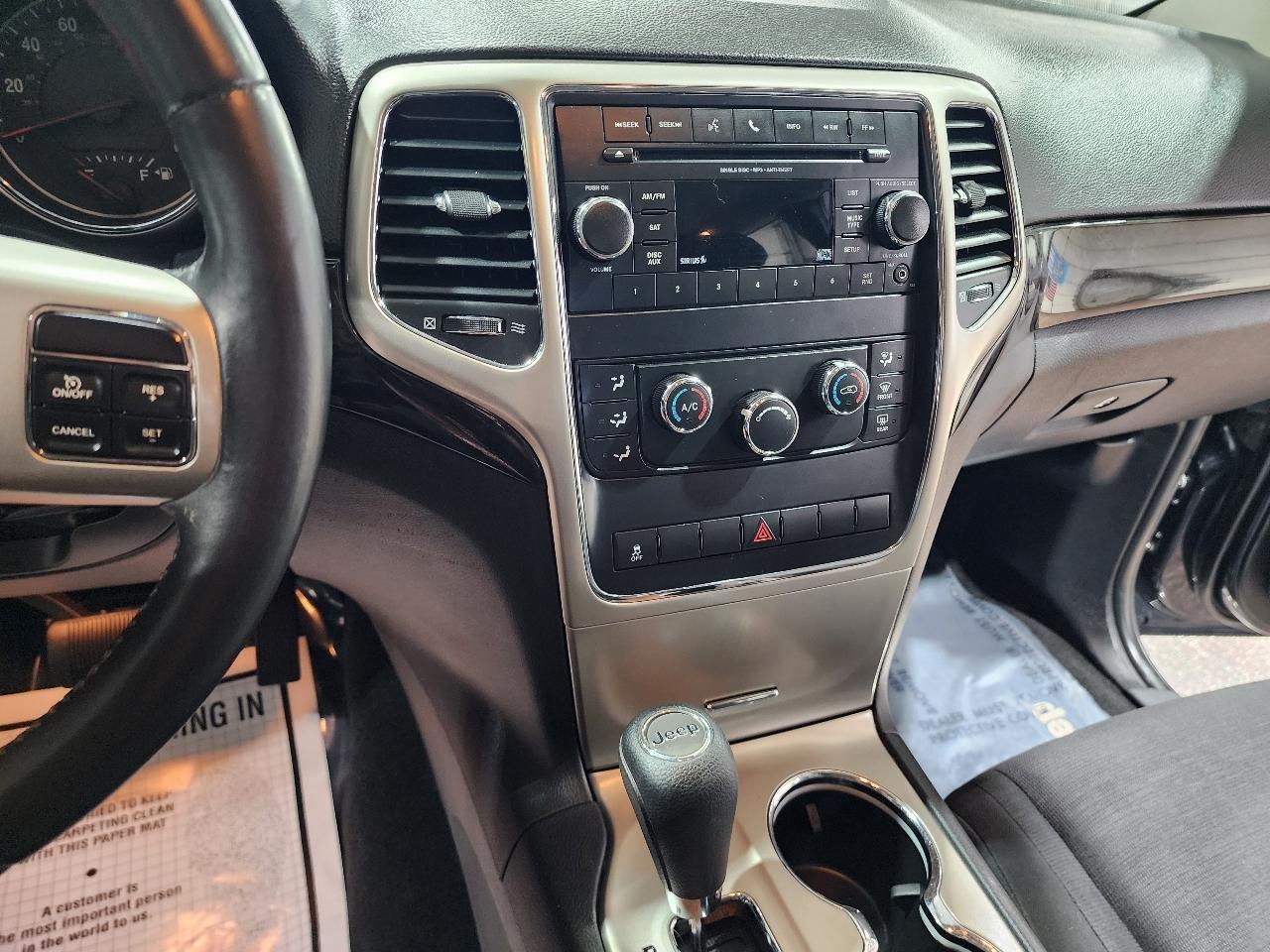 Jeep Grand Cherokee 4WD 4dr Laredo 2013
