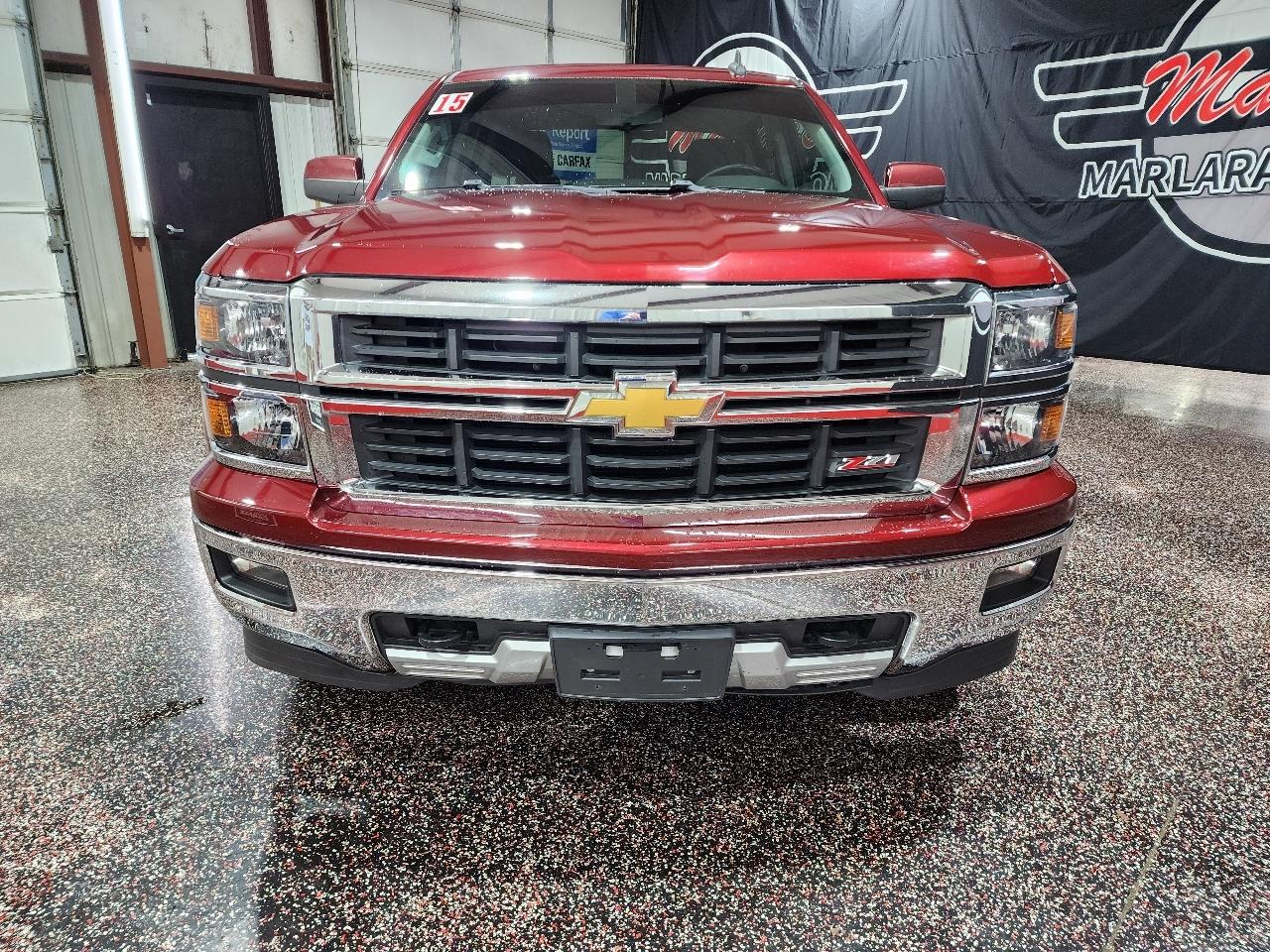 Chevrolet Silverado 1500 4WD Crew Cab 143.5" LT w/2LT 2015