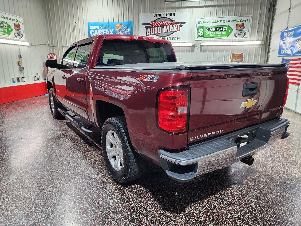 Chevrolet Silverado 1500 4WD Crew Cab 143.5" LT w/2LT 2015