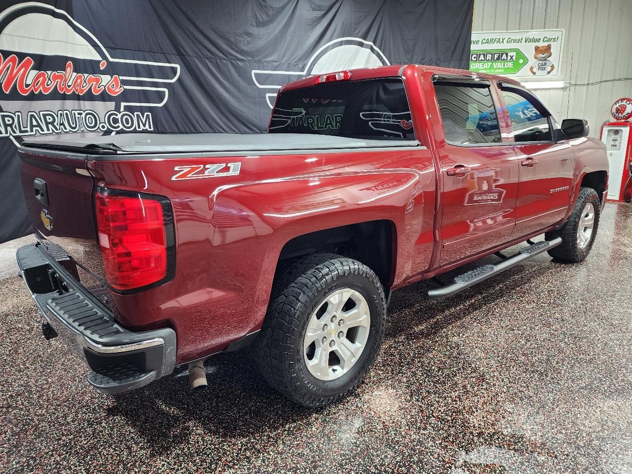 Chevrolet Silverado 1500 4WD Crew Cab 143.5" LT w/2LT 2015