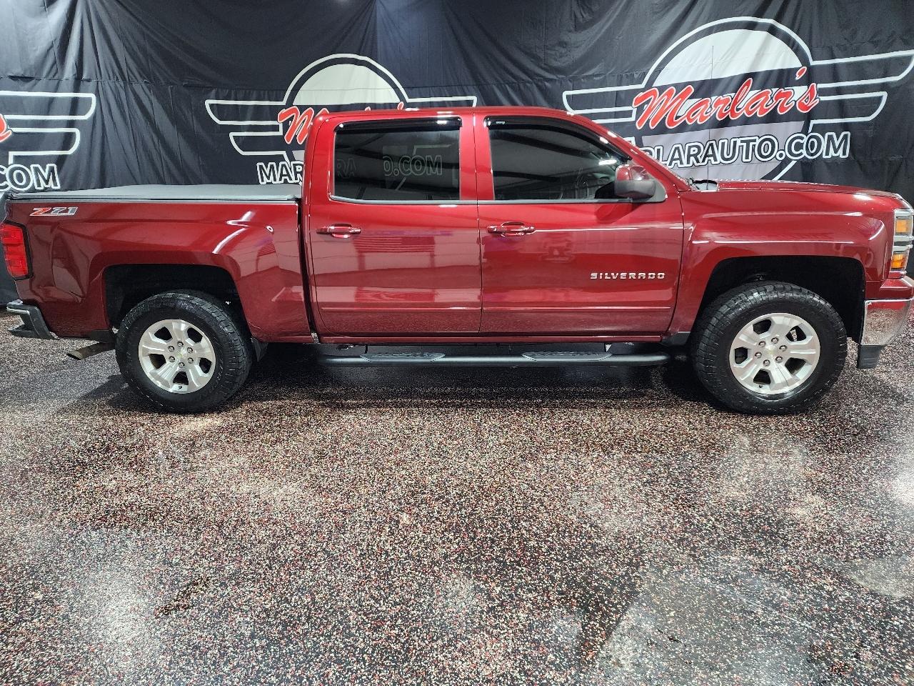 Chevrolet Silverado 1500 4WD Crew Cab 143.5" LT w/2LT 2015