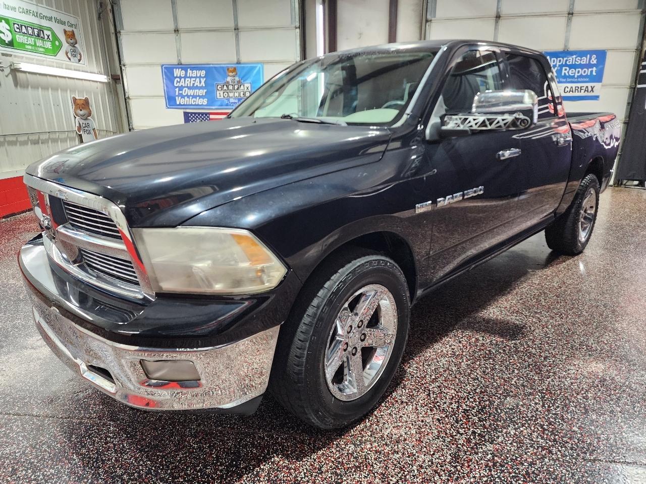 Dodge 1500 4WD Crew Cab 140.5" Big Horn 2012