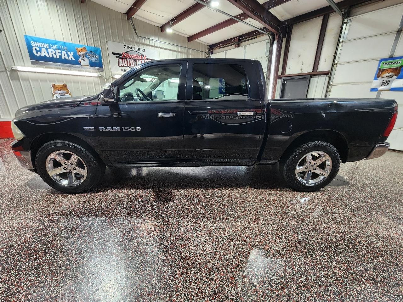 Dodge 1500 4WD Crew Cab 140.5" Big Horn 2012