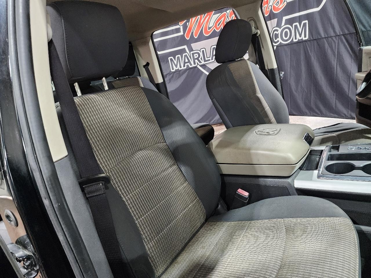 Dodge 1500 4WD Crew Cab 140.5" Big Horn 2012