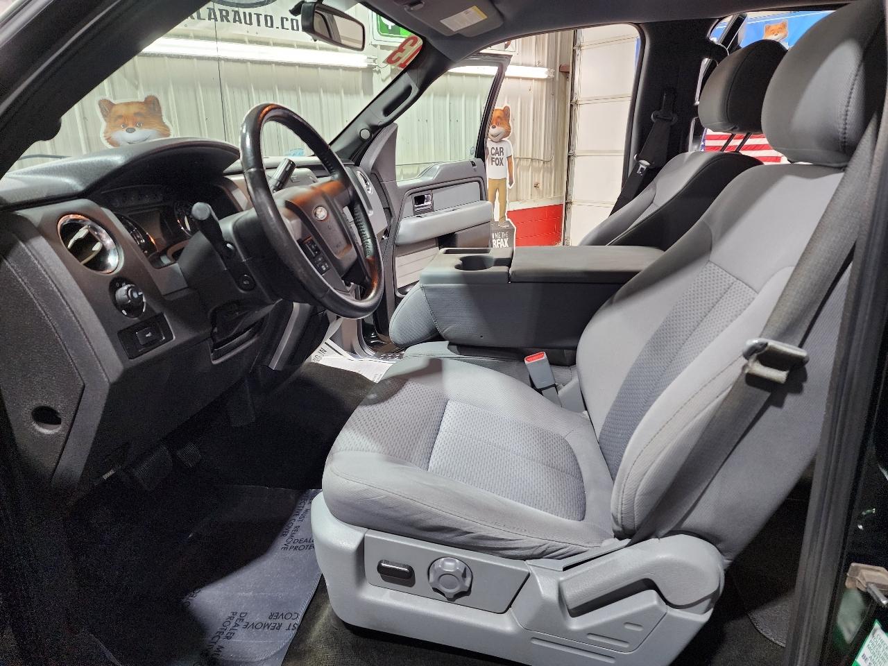Ford F-150 4WD SuperCrew 145" Platinum 2013