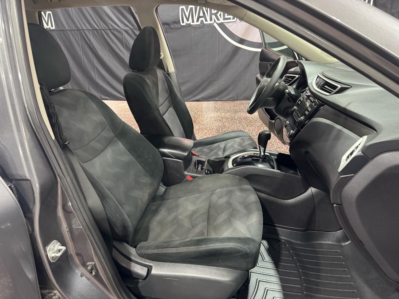 Nissan Rogue AWD 4dr SV 2015