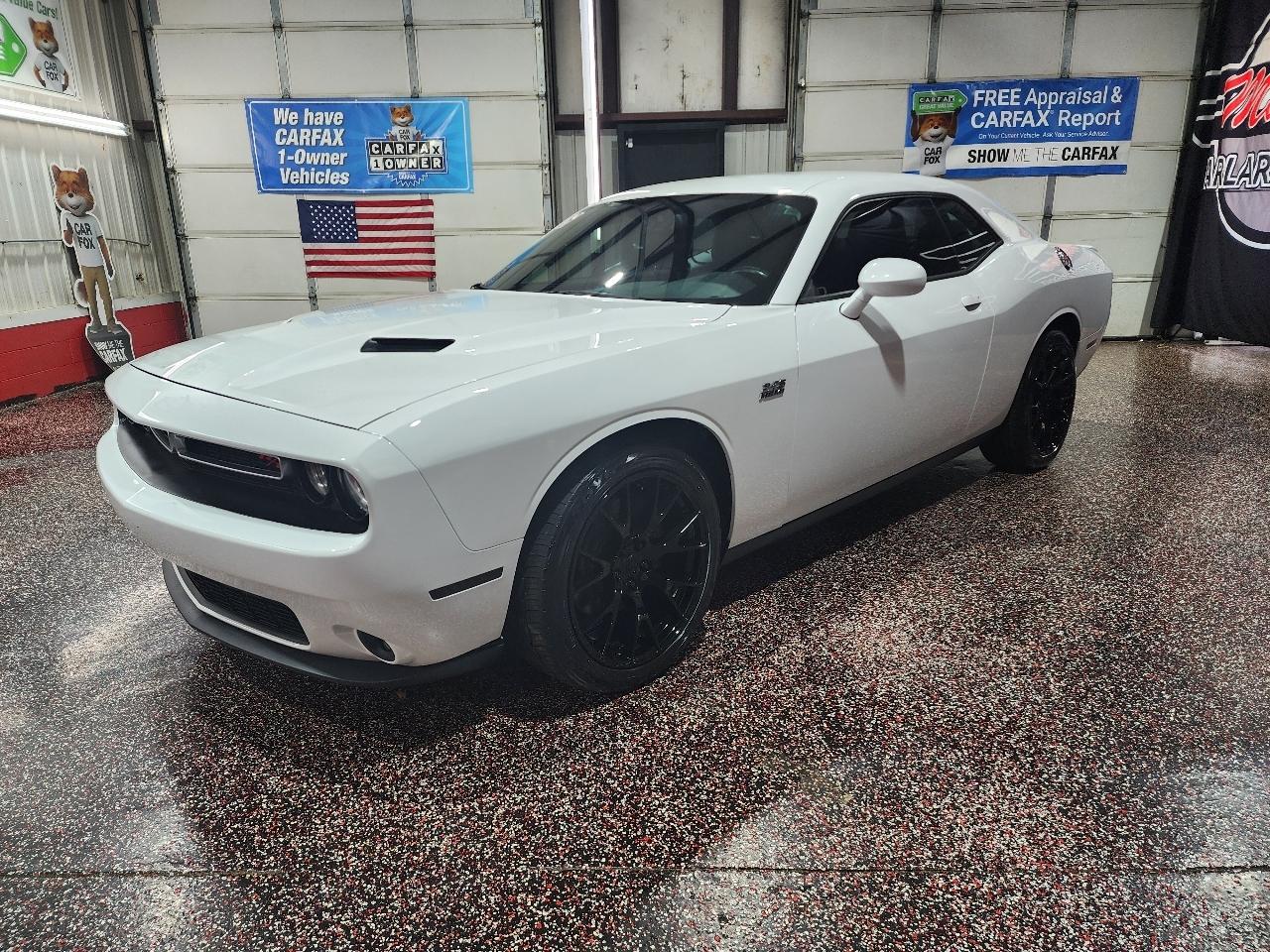 Dodge Challenger 2dr Cpe R/T 2016