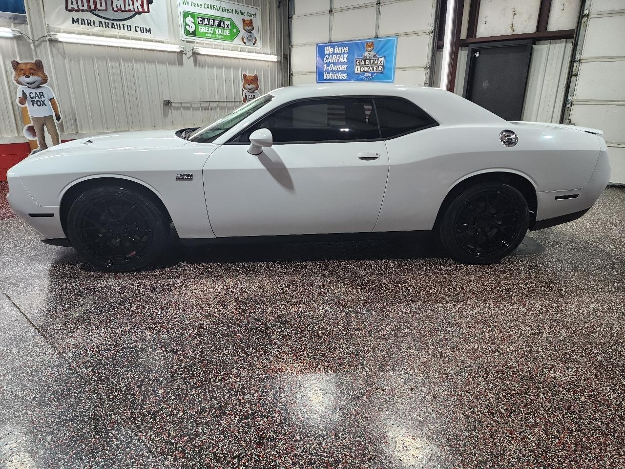 Dodge Challenger 2dr Cpe R/T 2016